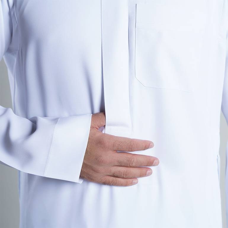اليجنت ثوب سعودي سادة مع سحاب شبابي - أبيض ثوب سعودي اليجنت سادة سحاب ابيض
